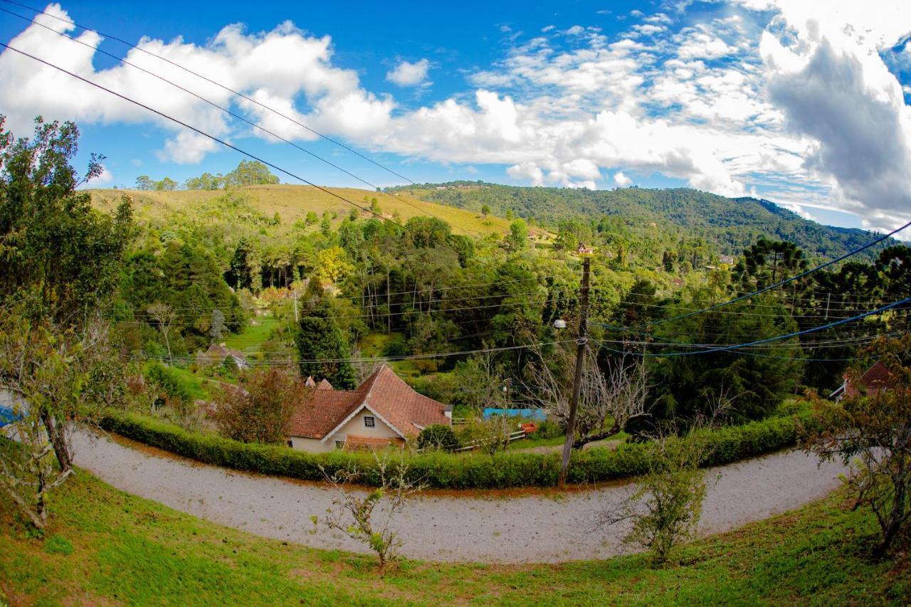 Hospedagem Shangrilá - Colônia SAA Campos do Jordão Exterior foto